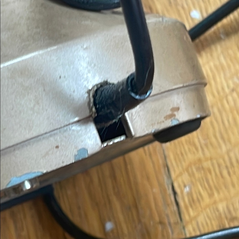 Vintage Desktop Microphone with Stand - Picture 14 of 16